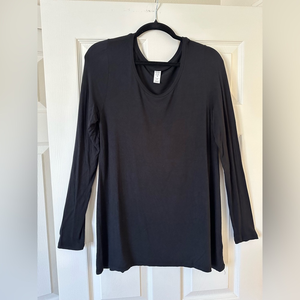 Women's Black Long Sleeve Top